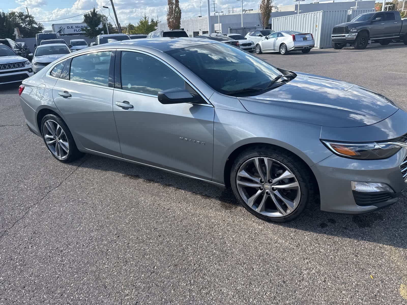 Thumbnail: 2023 Chevrolet Malibu - 9