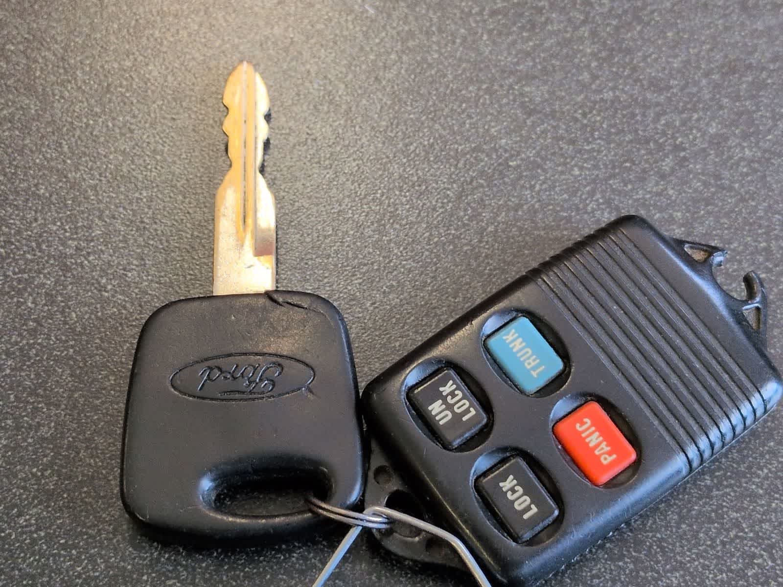Thumbnail: 1998 Ford Mustang - 30