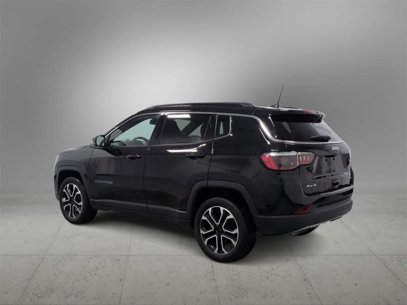 Thumbnail: 2023 Jeep Compass - 6