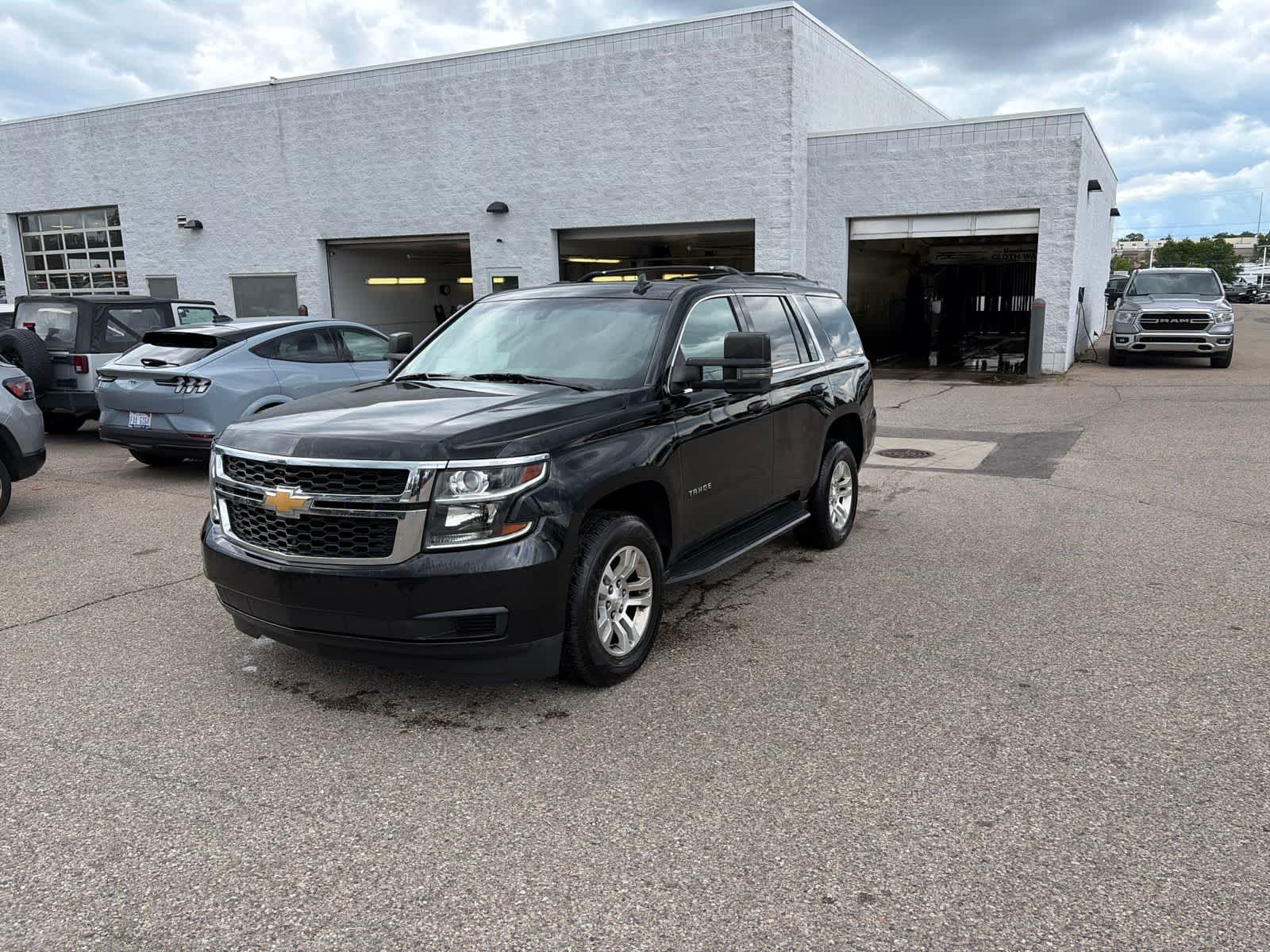 2018 Chevrolet Tahoe LS -
                  Farmington Hills, MI
