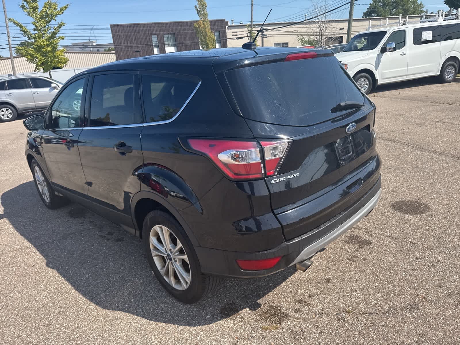 Thumbnail: 2017 Ford Escape - 21