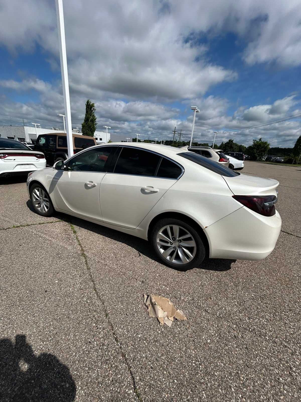 Thumbnail: 2014 Buick Regal - 23