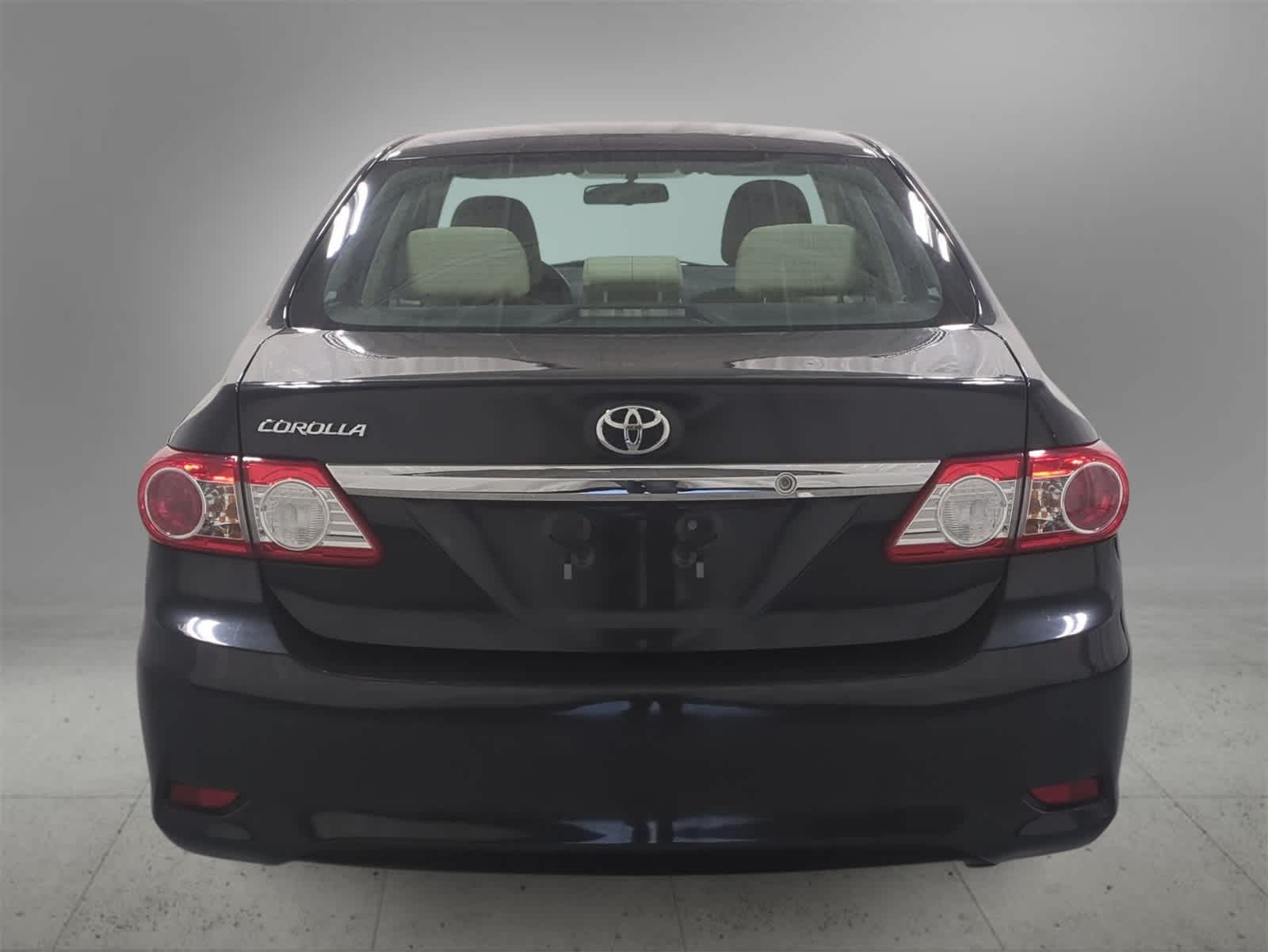 Thumbnail: 2011 Toyota Corolla - 7