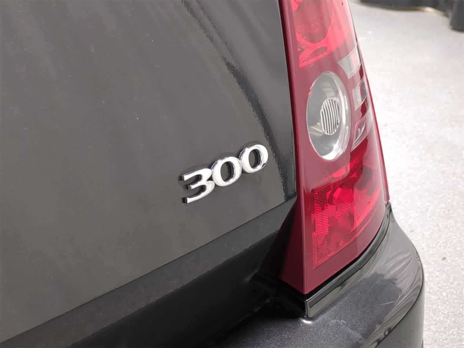 Thumbnail: 2008 Chrysler 300 - 13