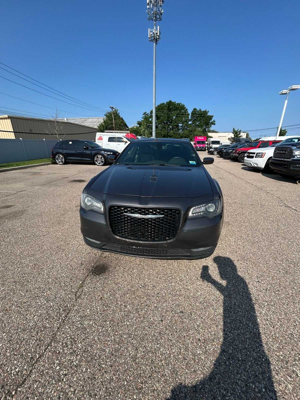 Thumbnail: 2019 Chrysler 300 - 7