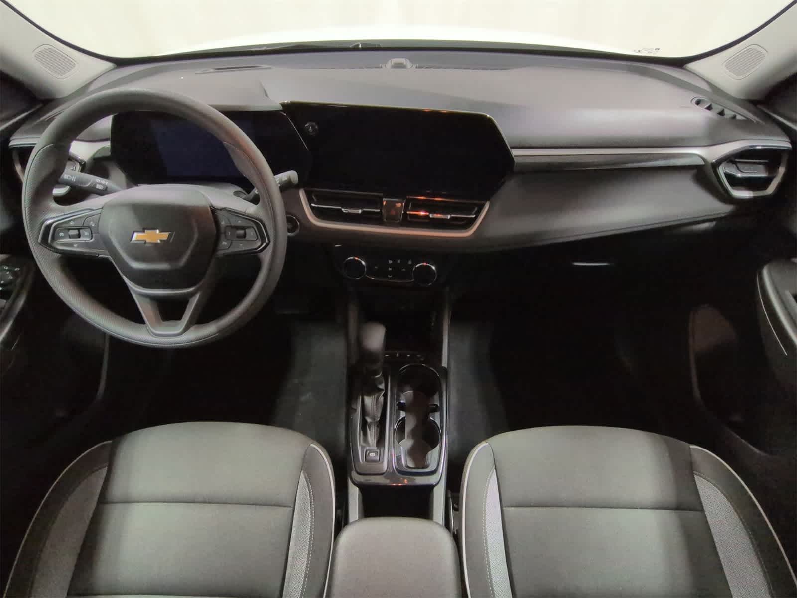 Thumbnail: 2025 Chevrolet TrailBlazer - 16