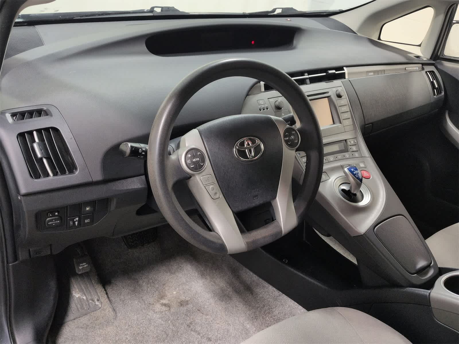 Thumbnail: 2015 Toyota Prius - 10