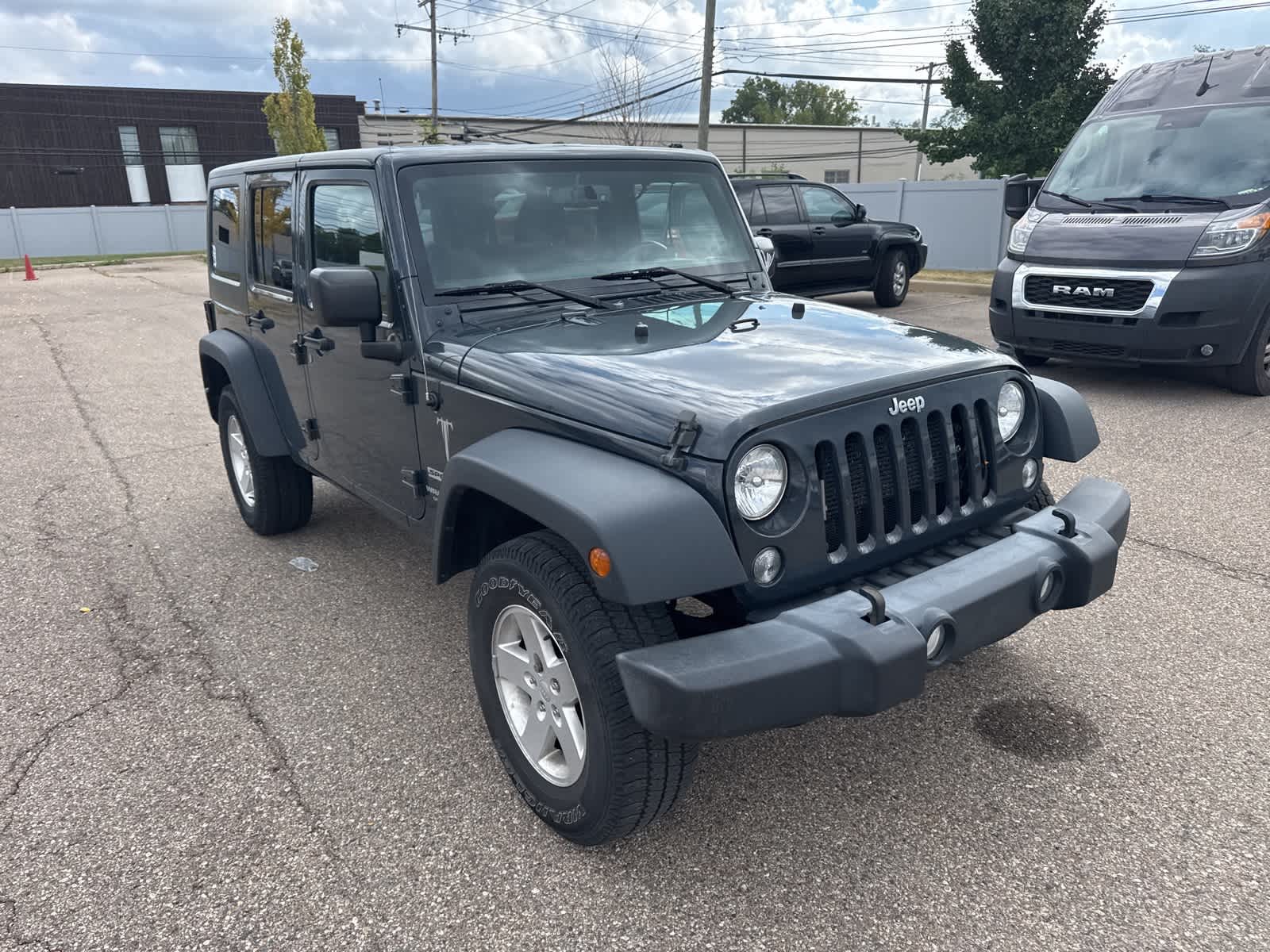 Thumbnail: 2017 Jeep Wrangler - 8