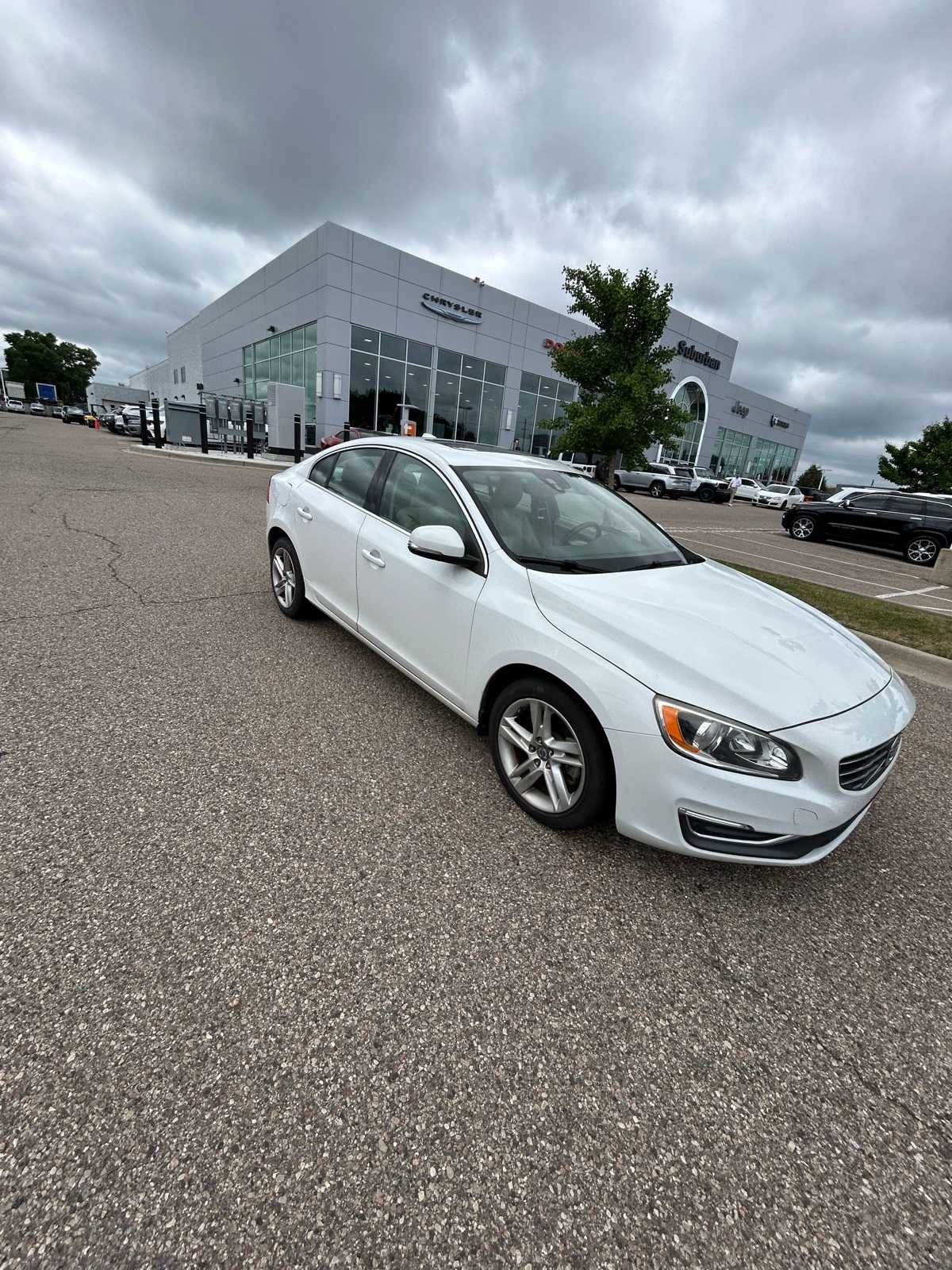 Thumbnail: 2015 Volvo S60 - 11