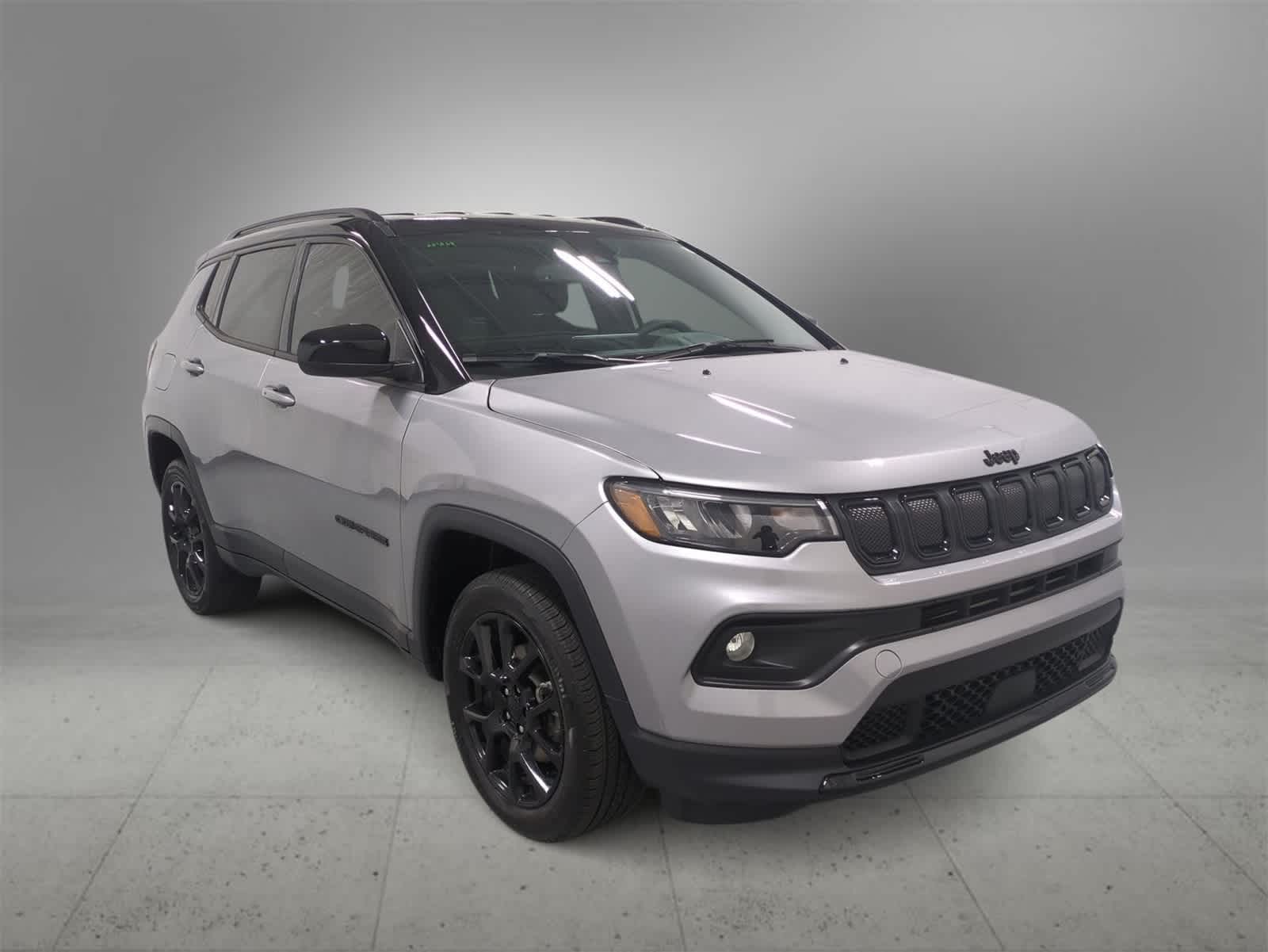 Thumbnail: 2022 Jeep Compass - 2