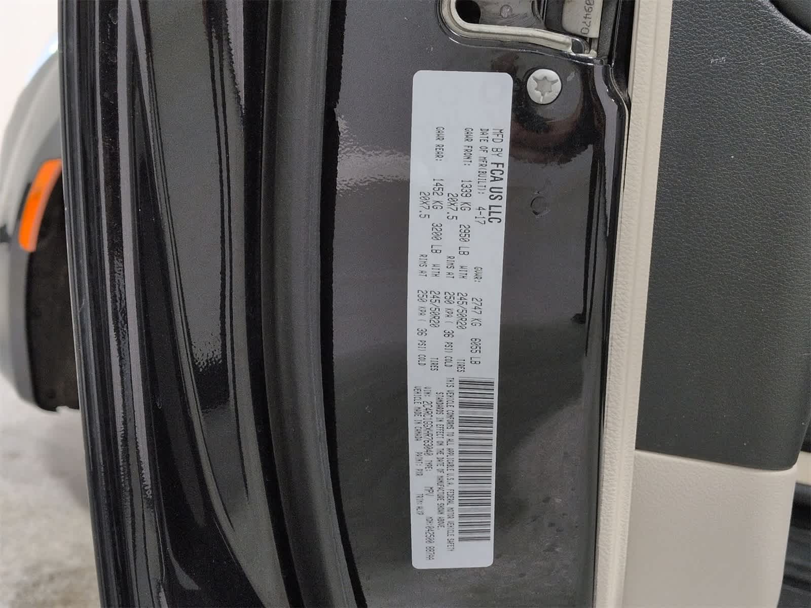 Thumbnail: 2017 Chrysler Pacifica - 40