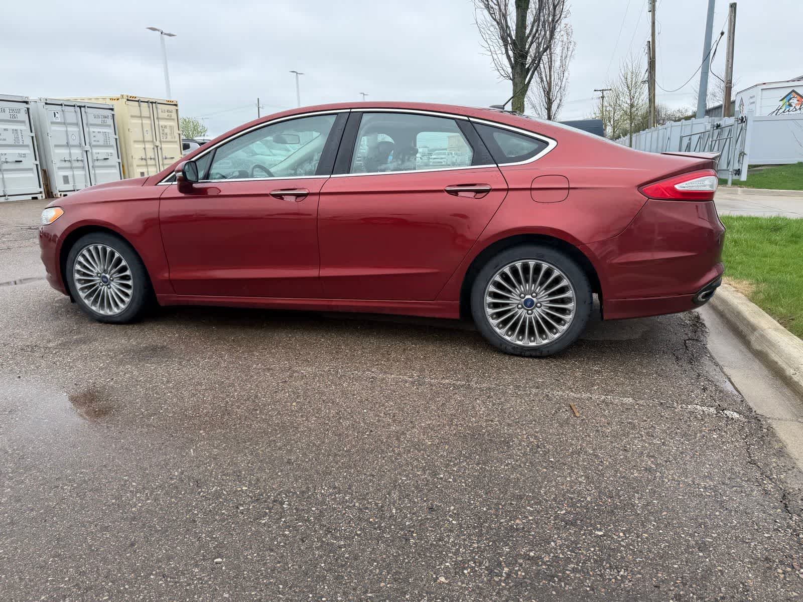Thumbnail: 2014 Ford Fusion - 25