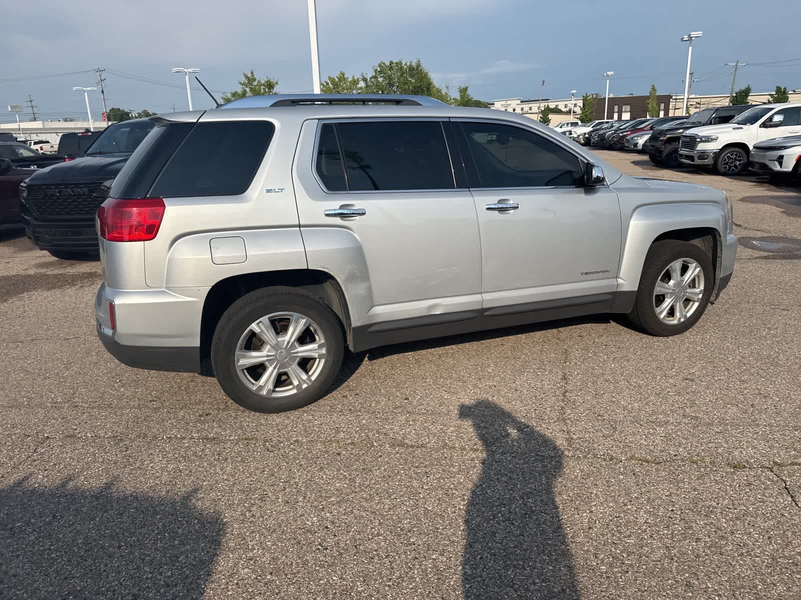 Thumbnail: 2017 GMC Terrain - 13