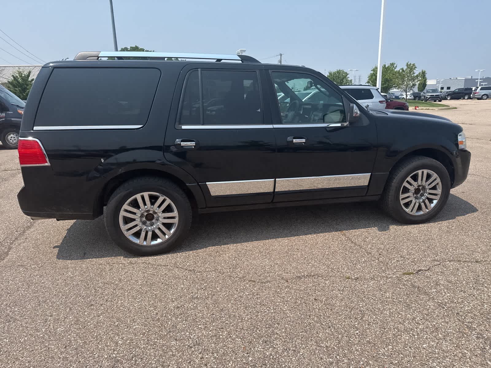 Thumbnail: 2008 Lincoln Navigator - 14