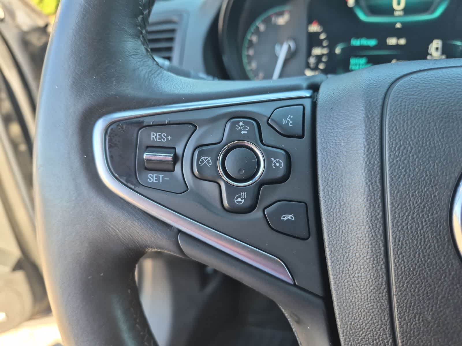 Thumbnail: 2016 Buick Regal - 23