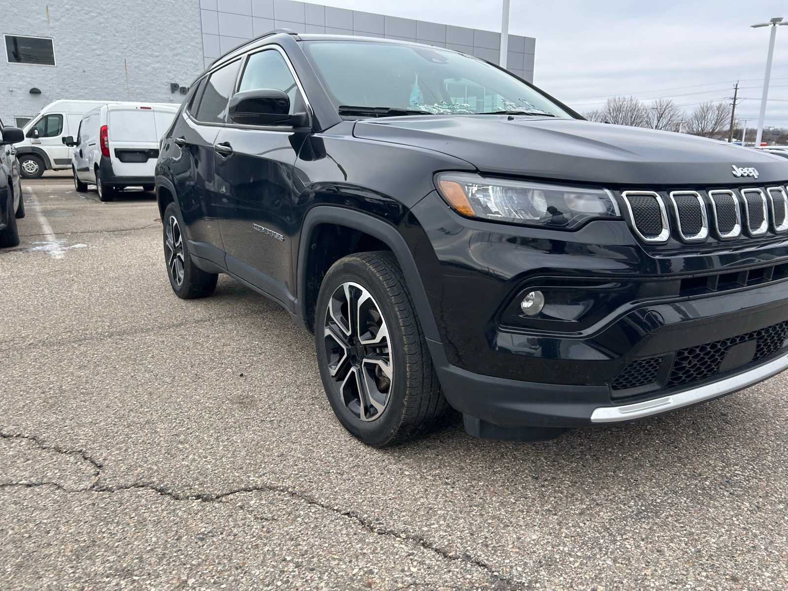 Thumbnail: 2022 Jeep Compass - 9