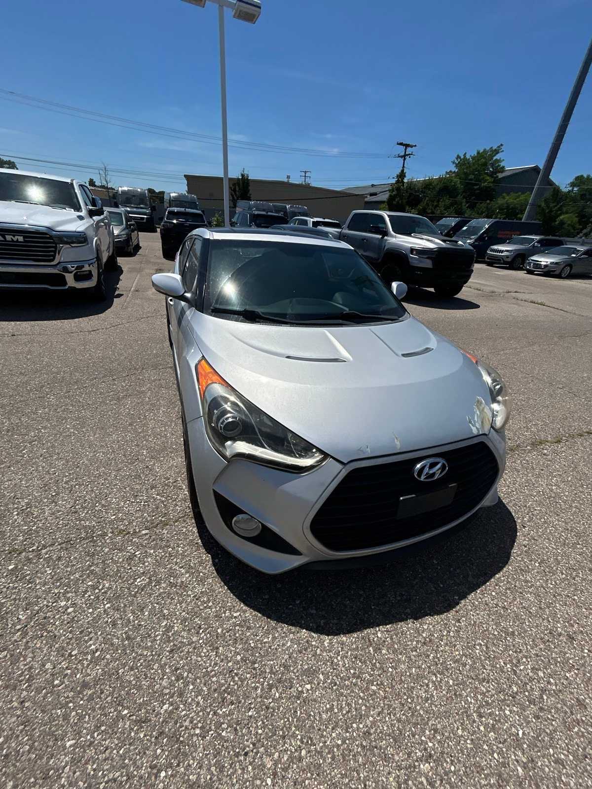 Thumbnail: 2015 Hyundai Veloster - 5