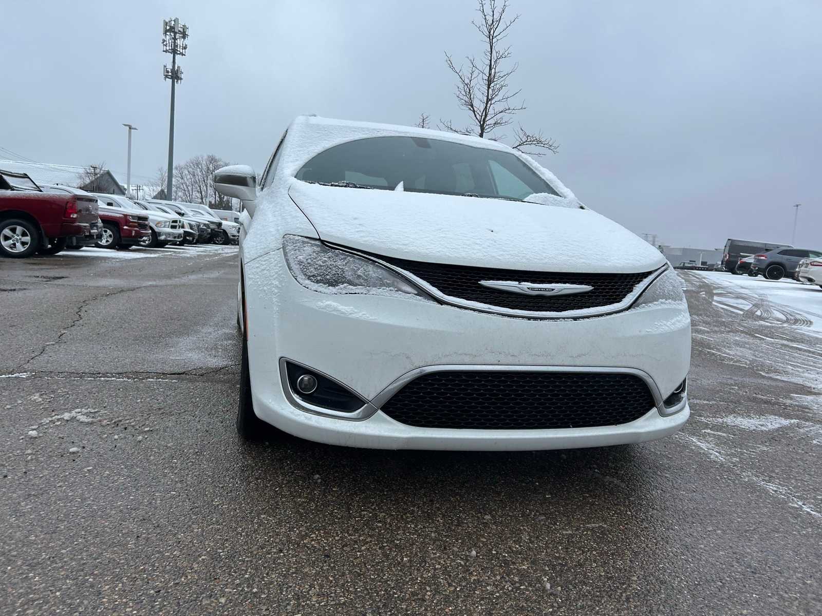 Thumbnail: 2020 Chrysler Pacifica - 8