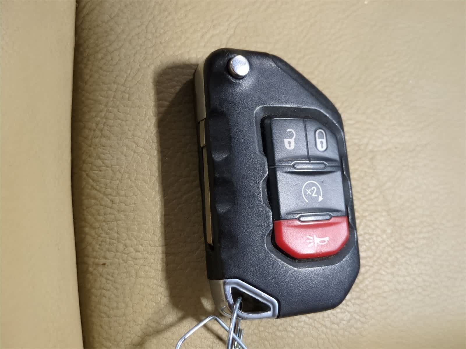 Thumbnail: 2018 Jeep Wrangler - 34