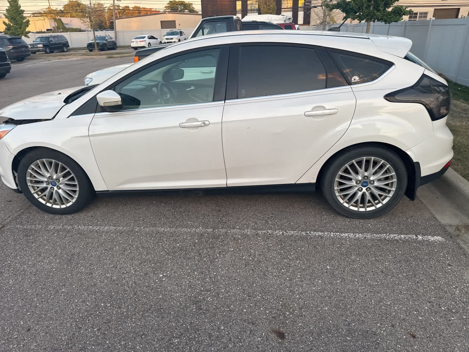 Thumbnail: 2012 Ford Focus - 24
