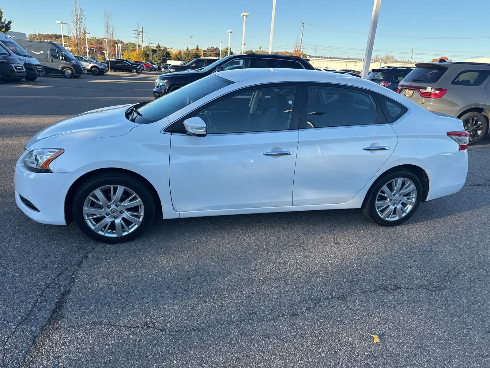 Thumbnail: 2013 Nissan Sentra - 23