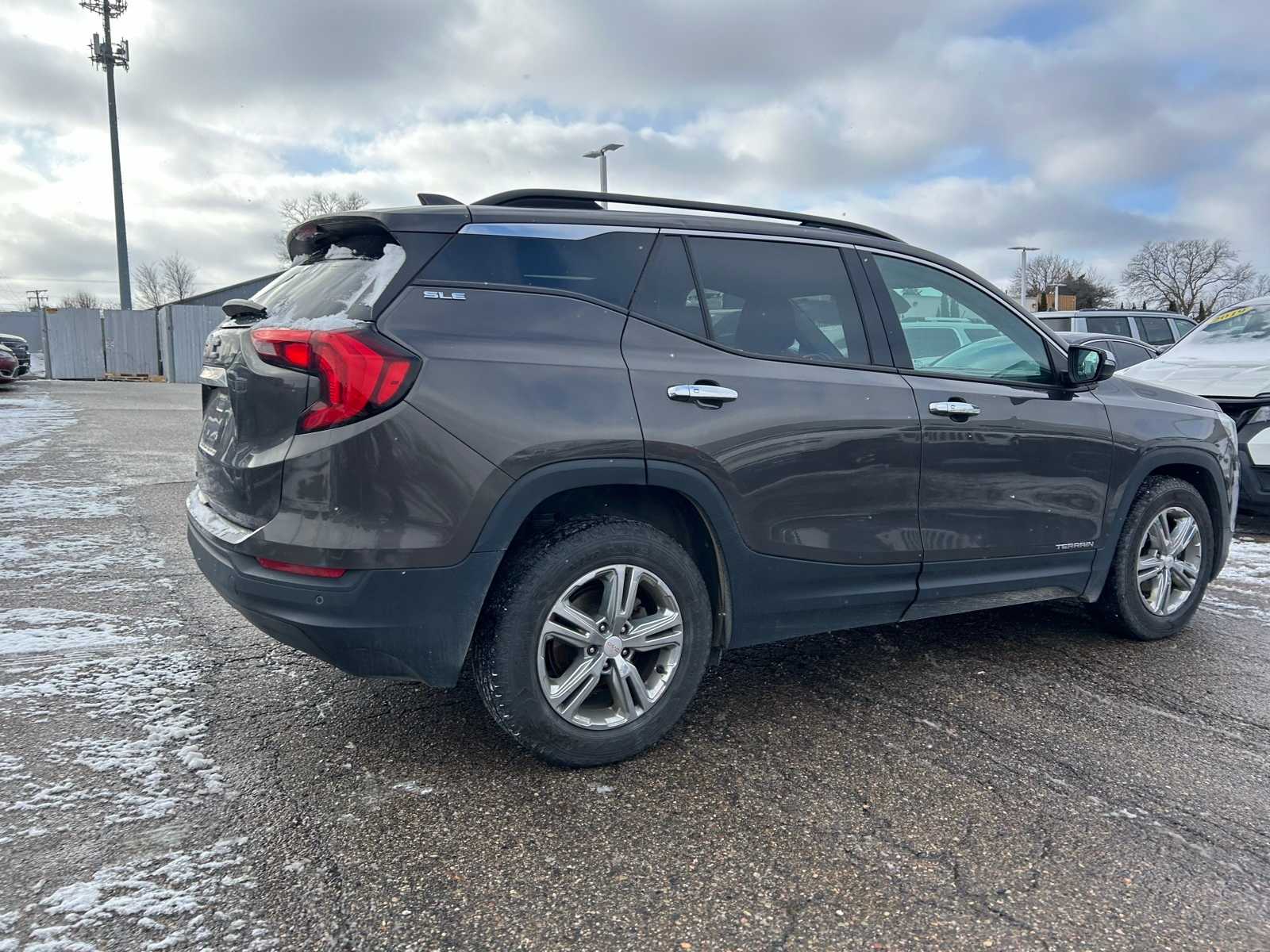 Thumbnail: 2020 GMC Terrain - 16