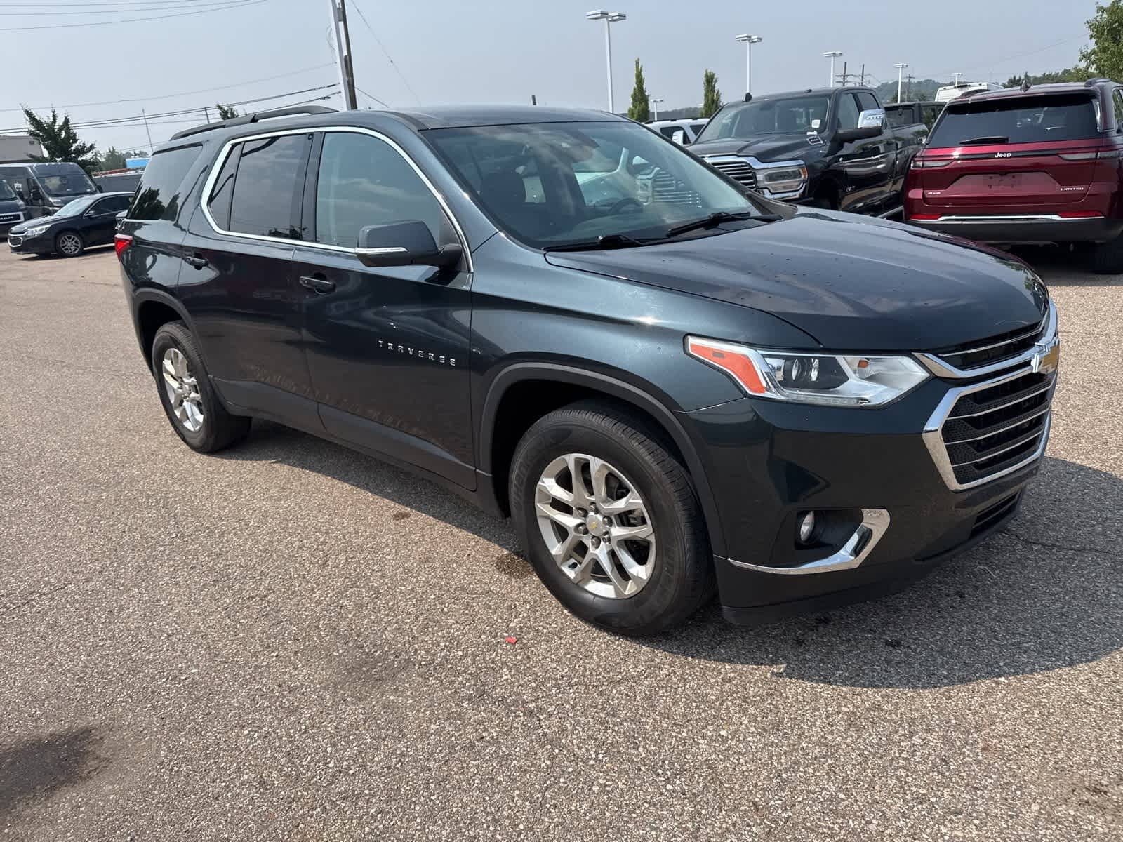 Thumbnail: 2021 Chevrolet Traverse - 8