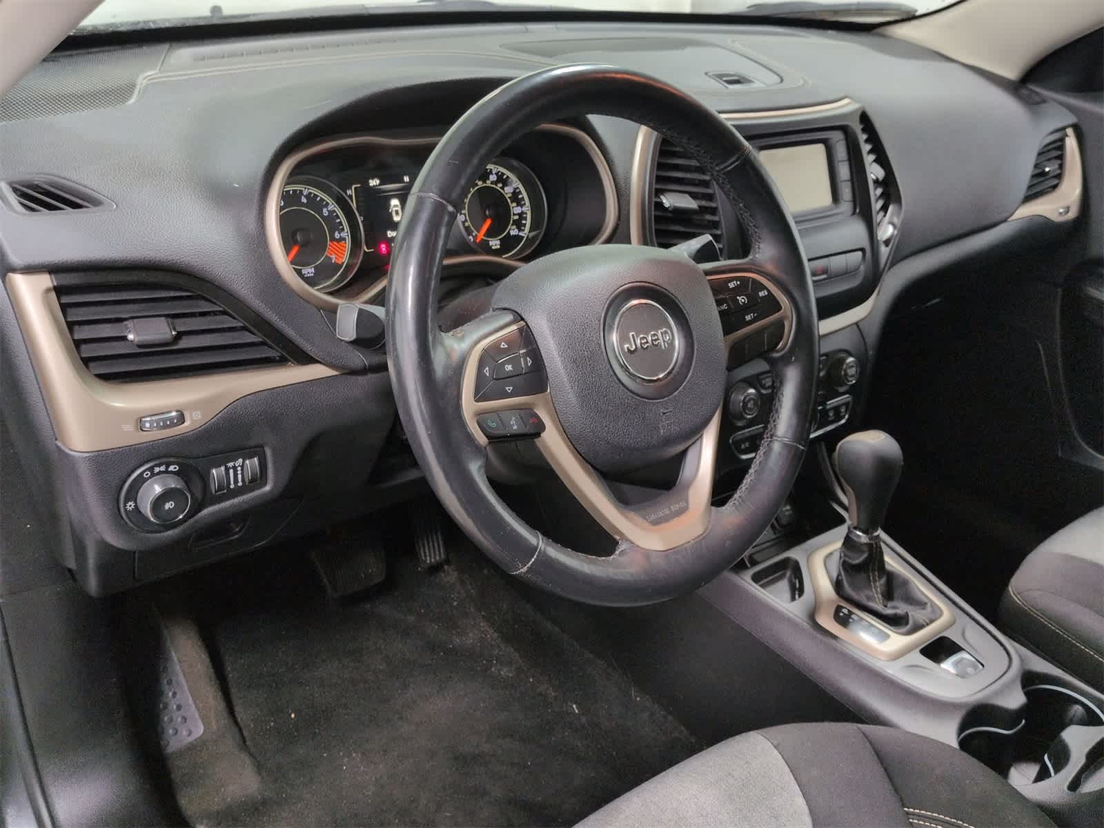 Thumbnail: 2014 Jeep Cherokee - 10