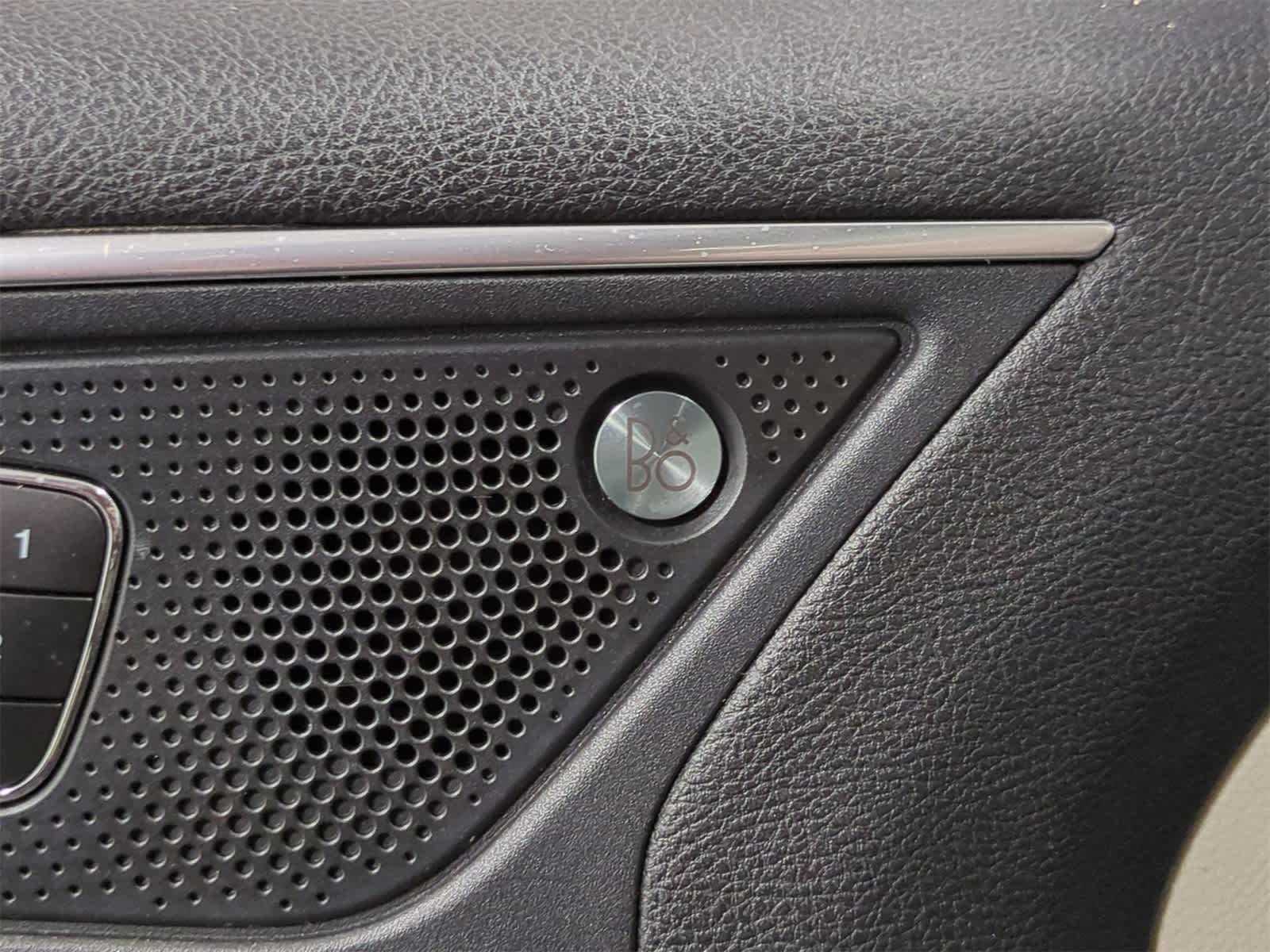 Thumbnail: 2020 Ford Edge - 33