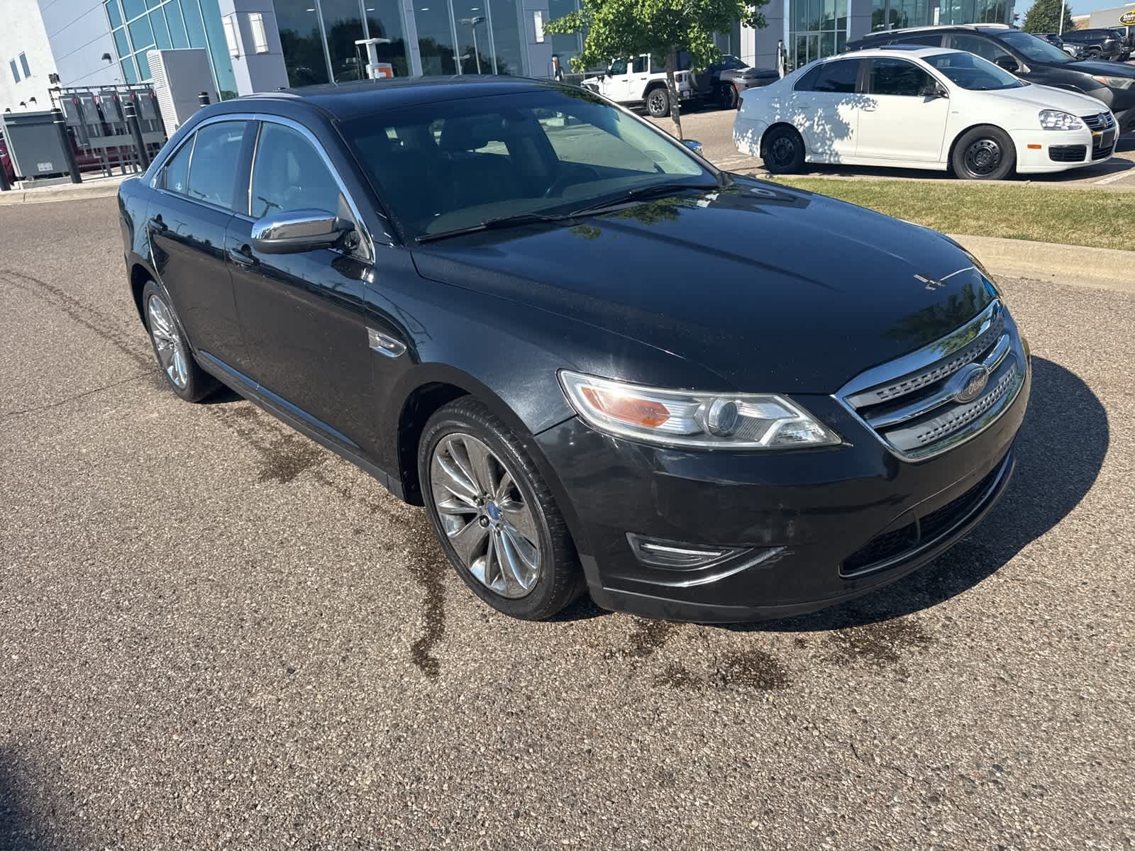 Thumbnail: 2010 Ford Taurus - 8