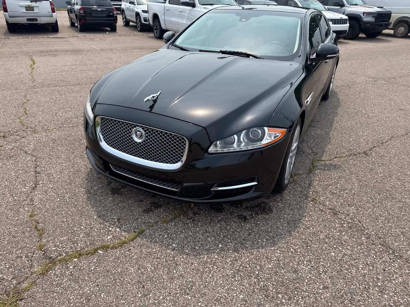 Thumbnail: 2011 Jaguar XJ - 3