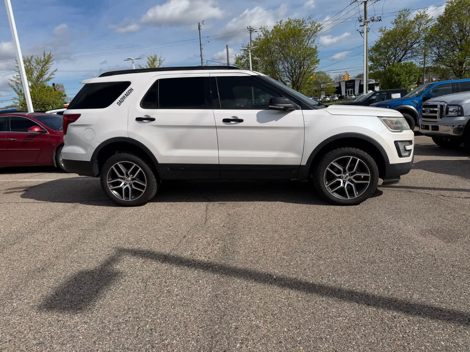 Thumbnail: 2016 Ford Explorer - 12