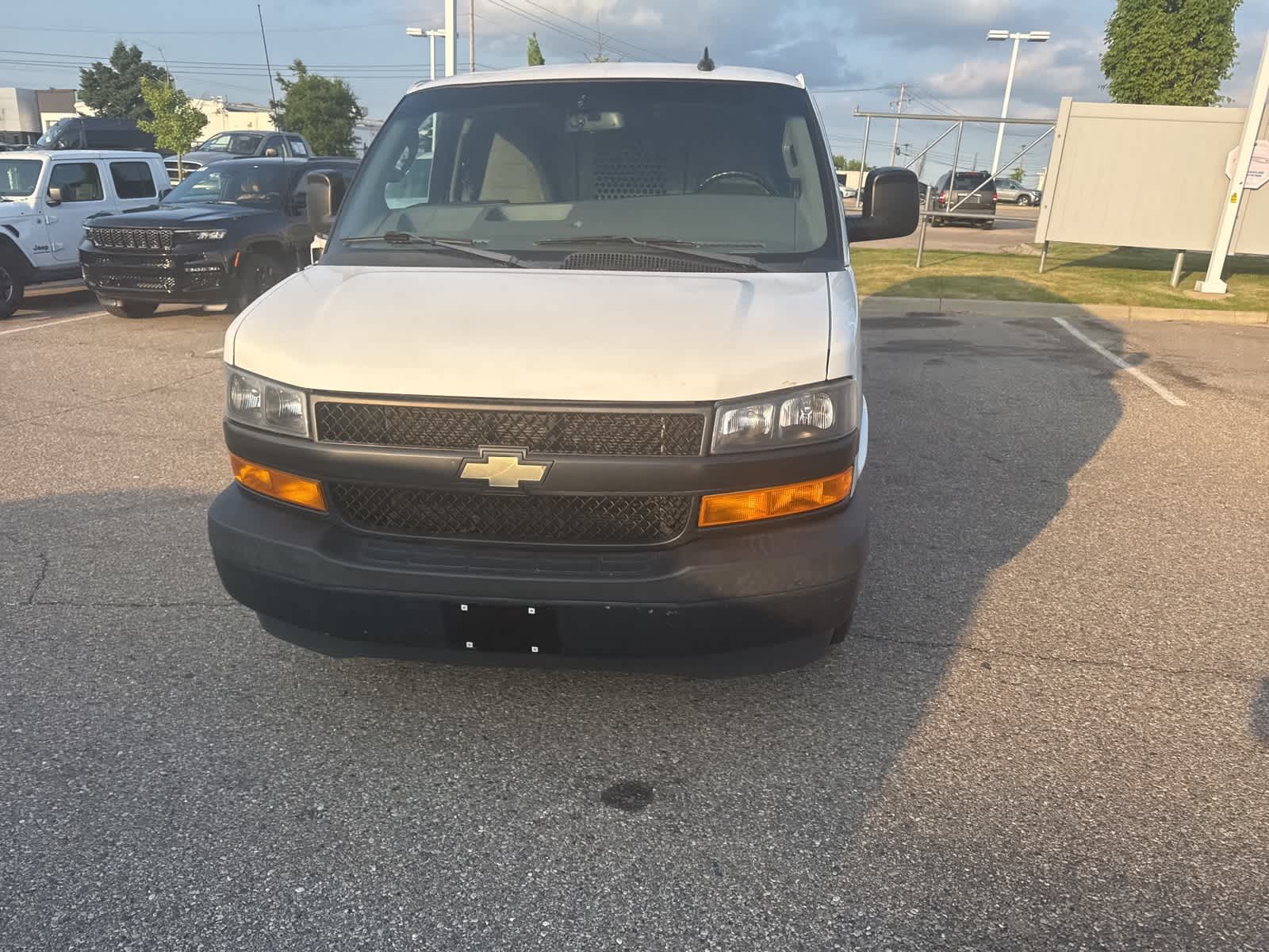 Thumbnail: 2018 Chevrolet Express - 4