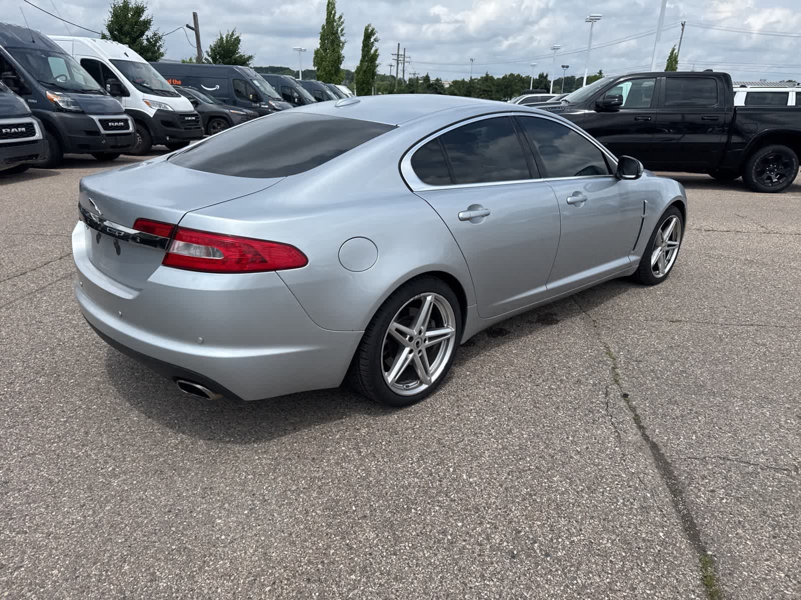 Thumbnail: 2011 Jaguar XF - 14