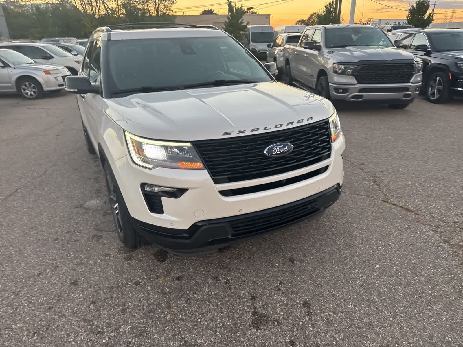 Thumbnail: 2019 Ford Explorer - 7