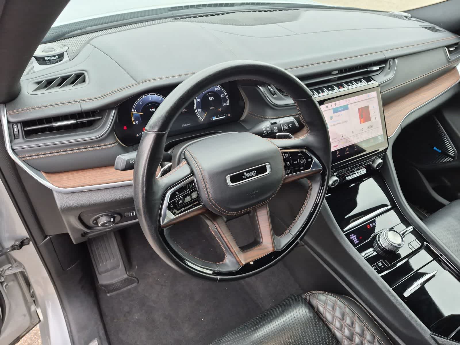 Thumbnail: 2022 Jeep Grand Cherokee - 10