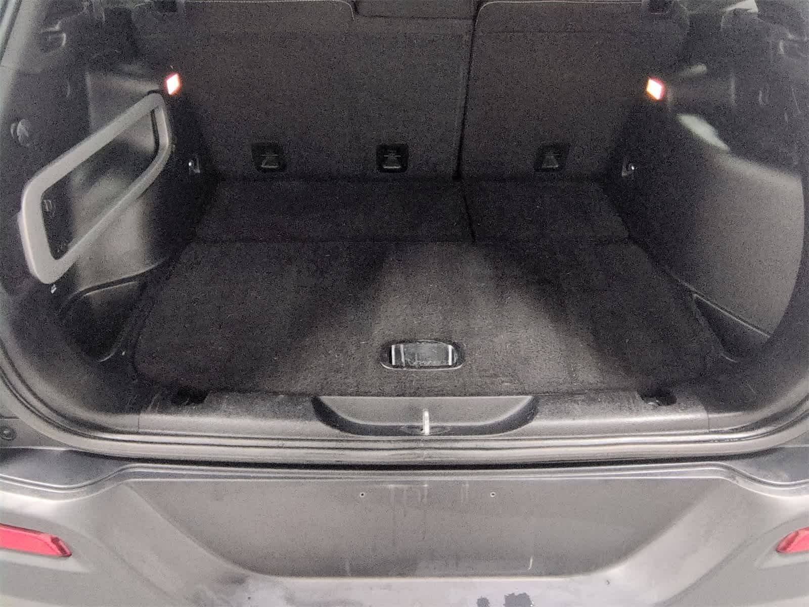 Thumbnail: 2014 Jeep Cherokee - 33