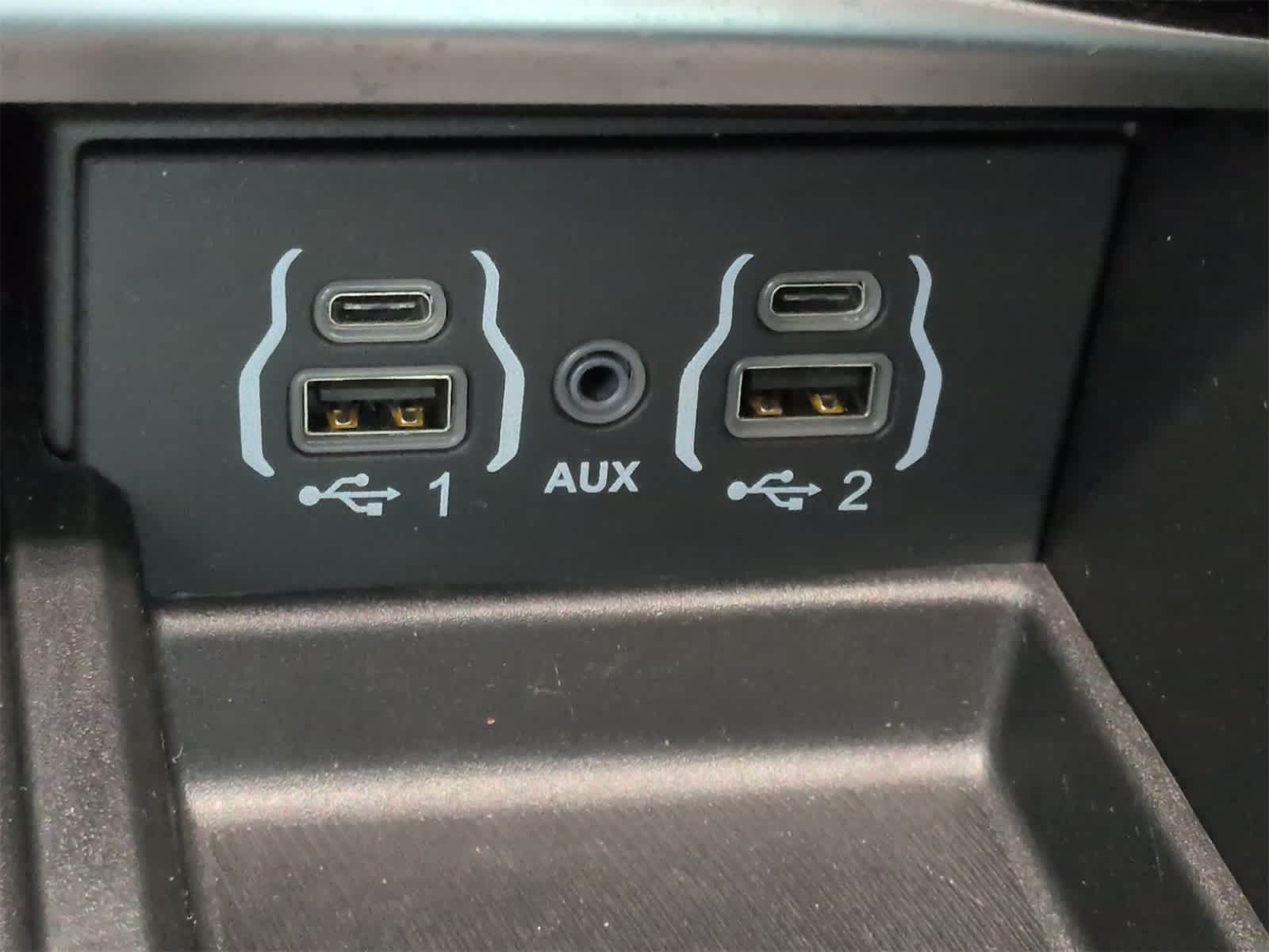 Thumbnail: 2022 Chrysler Pacifica - 34