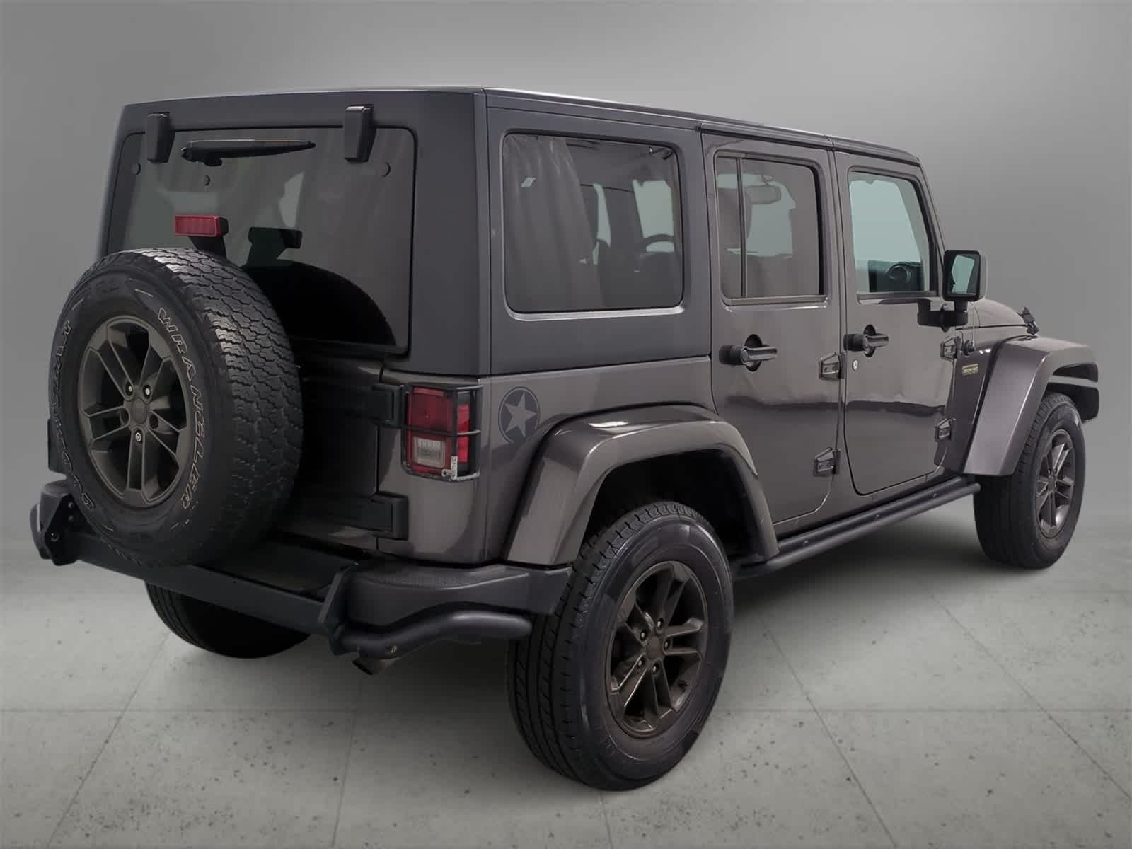 Thumbnail: 2018 Jeep Wrangler - 8