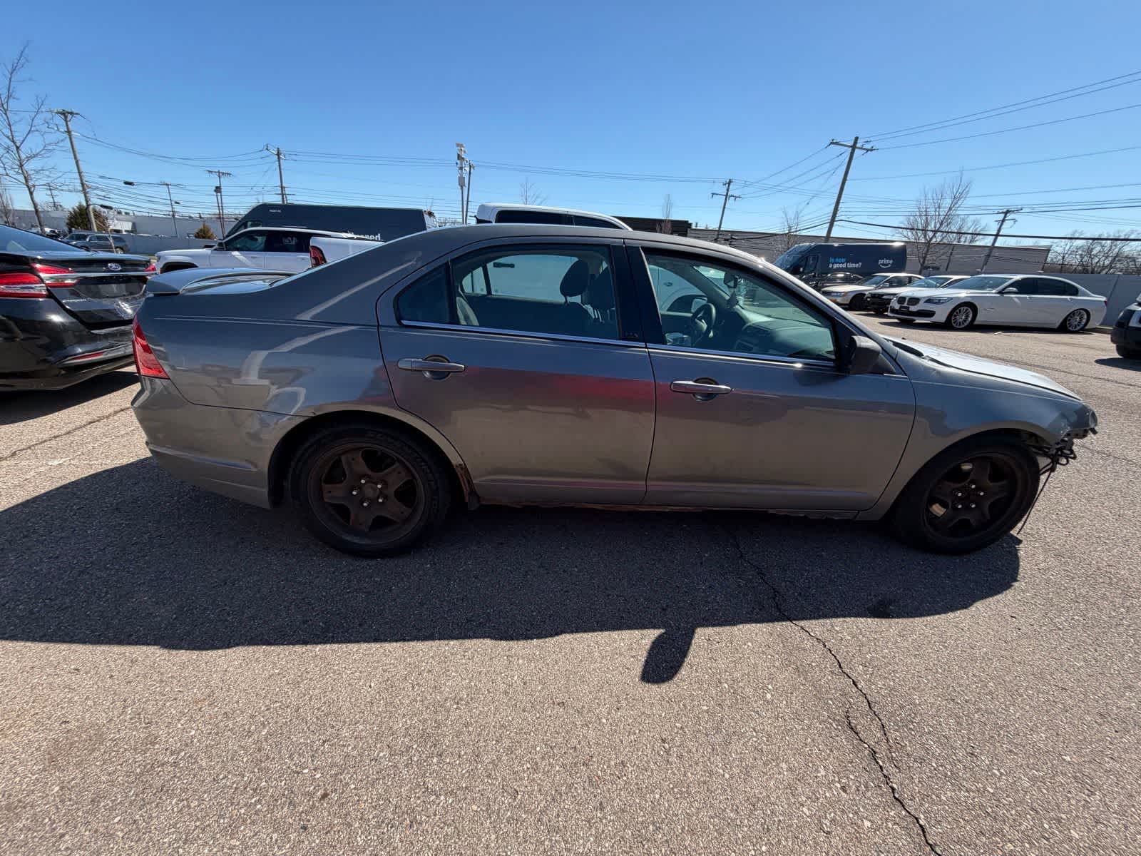 Thumbnail: 2010 Ford Fusion - 13