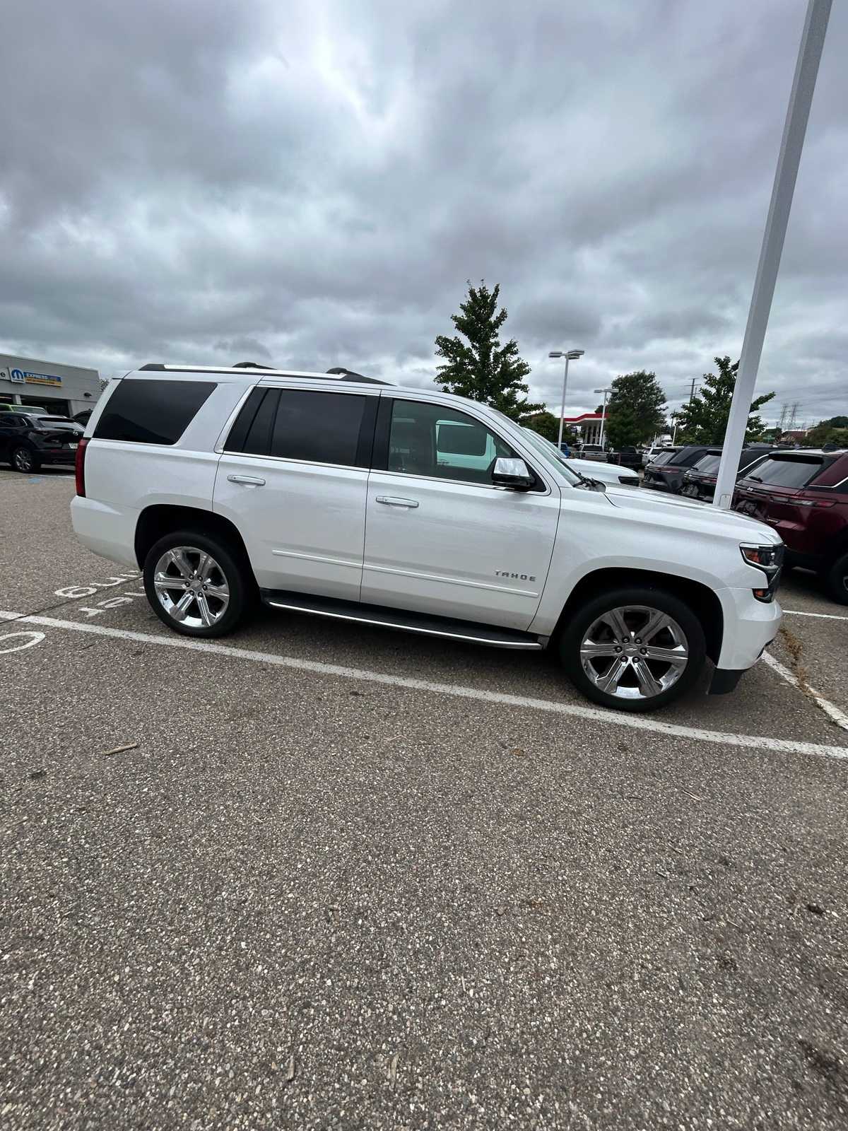 Thumbnail: 2018 Chevrolet Tahoe - 14