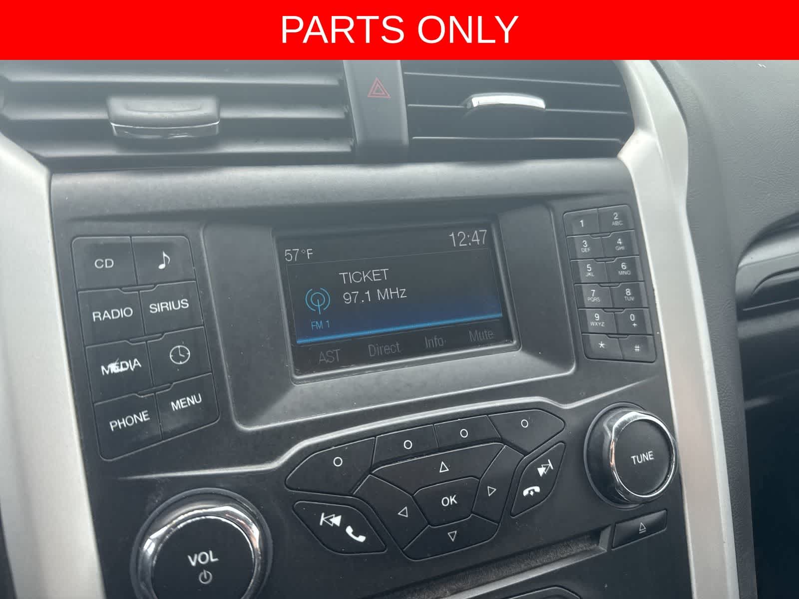 Thumbnail: 2014 Ford Fusion - 28