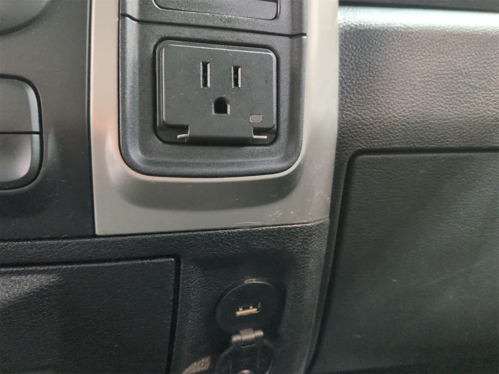 Thumbnail: 2014 RAM 1500 - 30