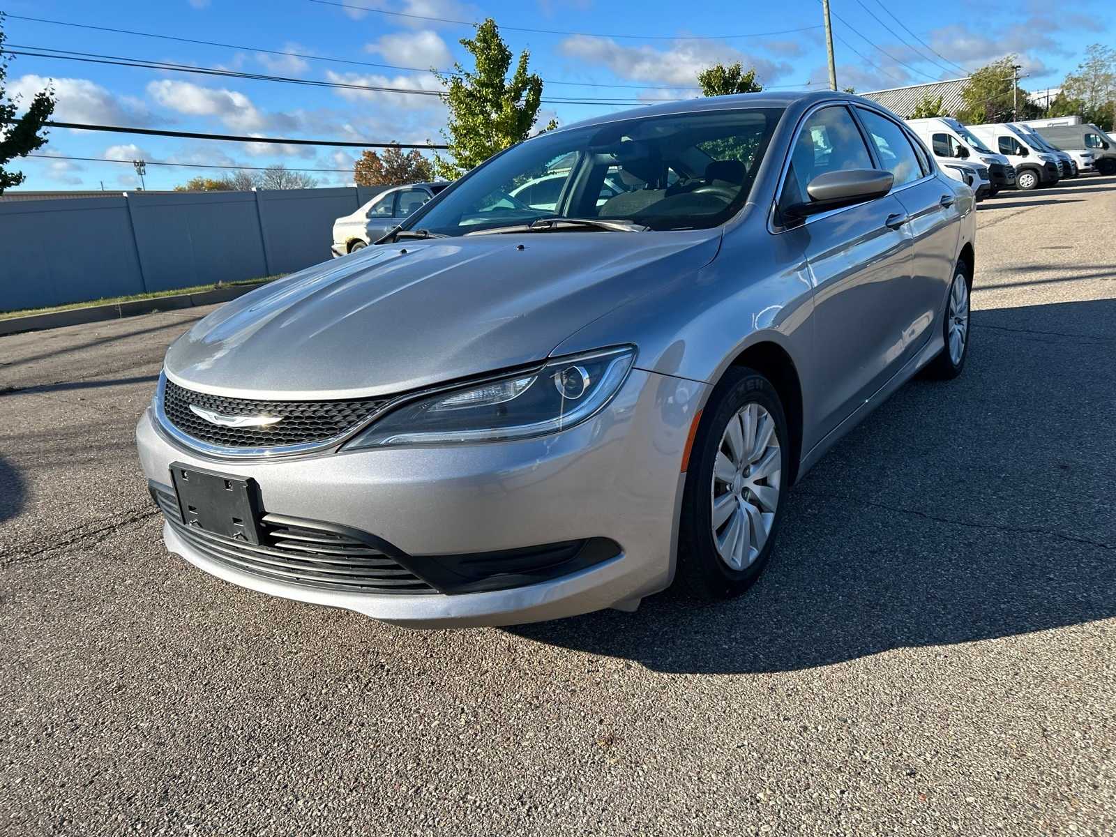 Thumbnail: 2015 Chrysler 200 - 4