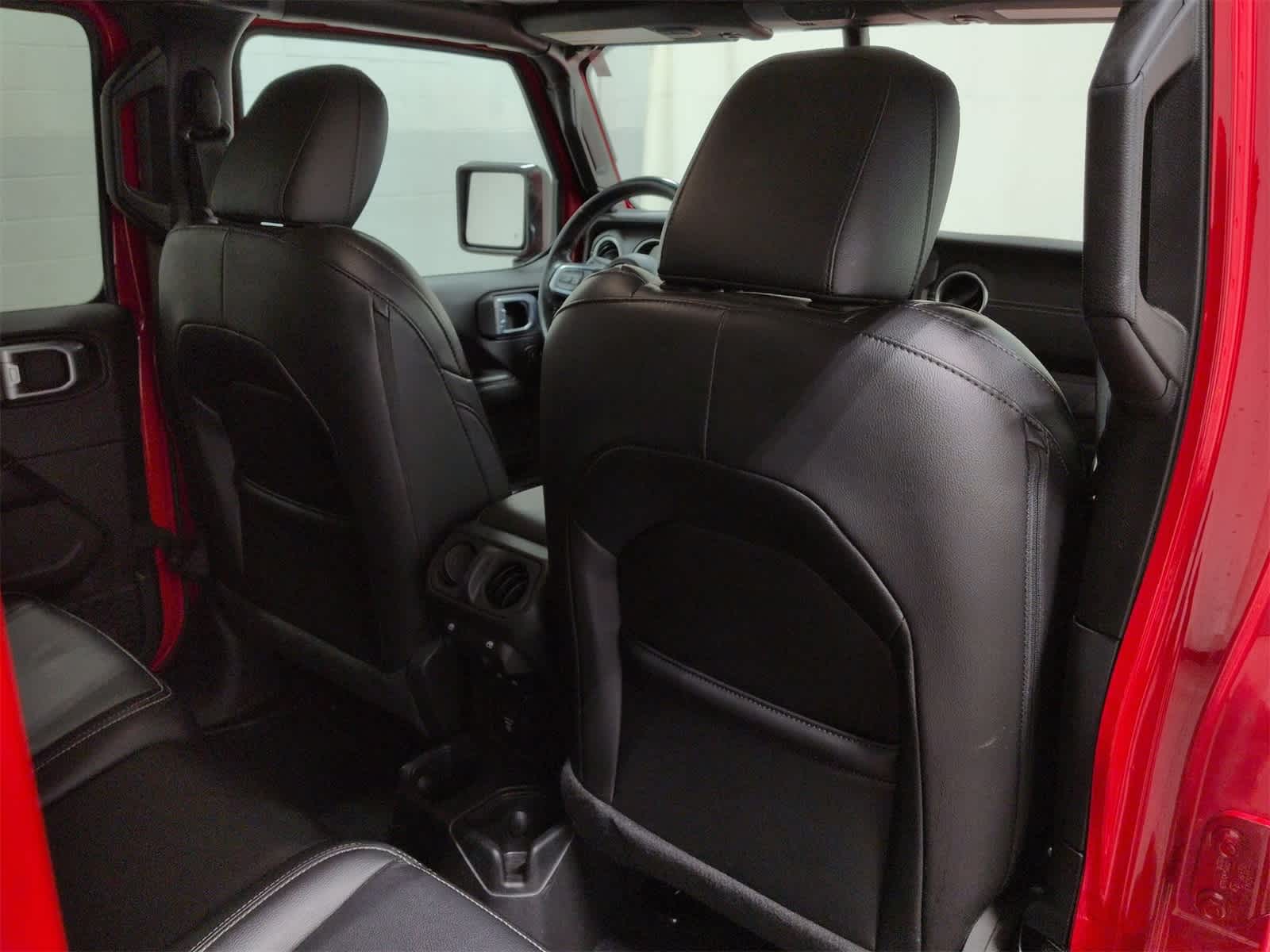 Thumbnail: 2021 Jeep Gladiator - 19