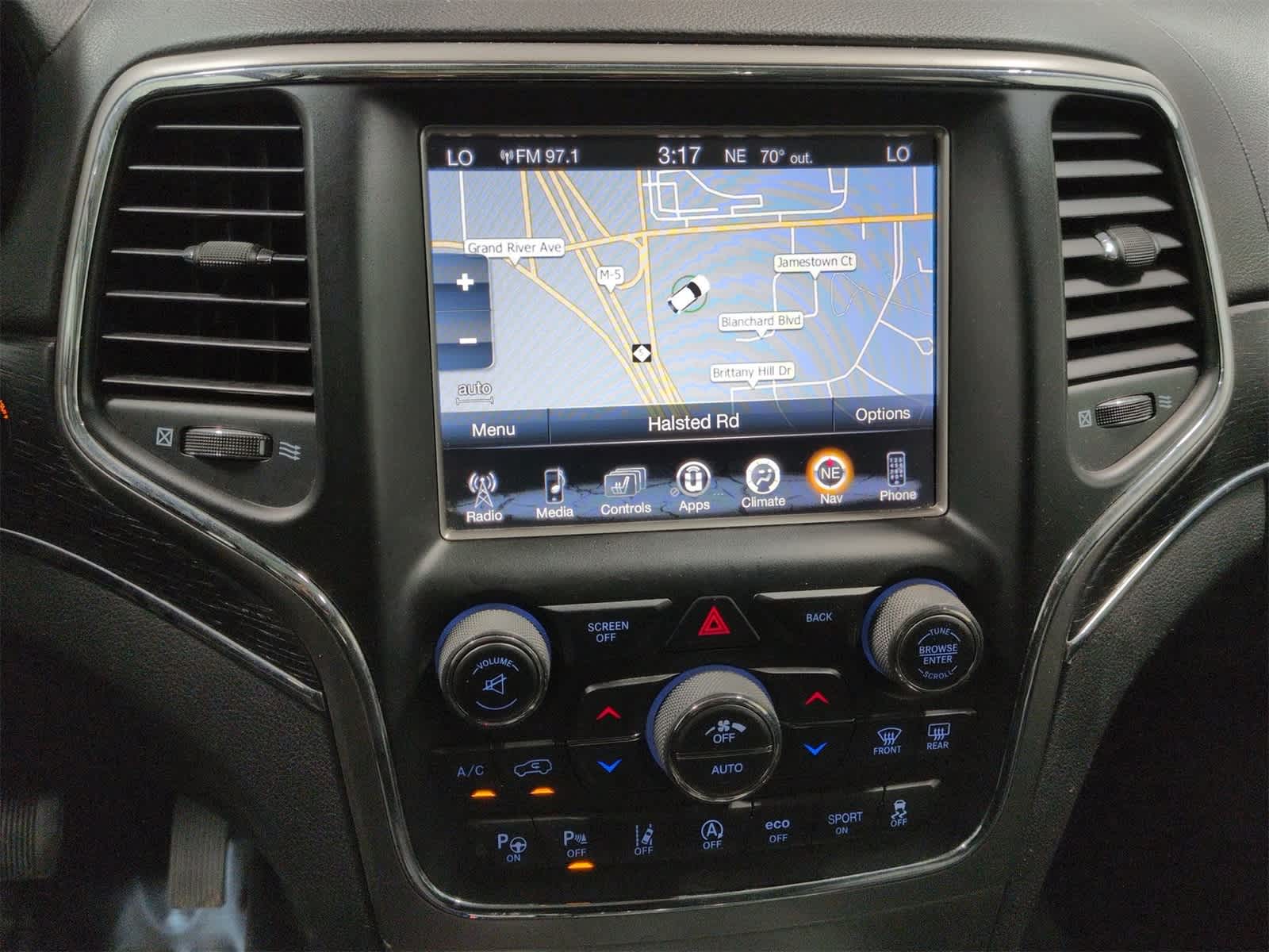 Thumbnail: 2017 Jeep Grand Cherokee - 31