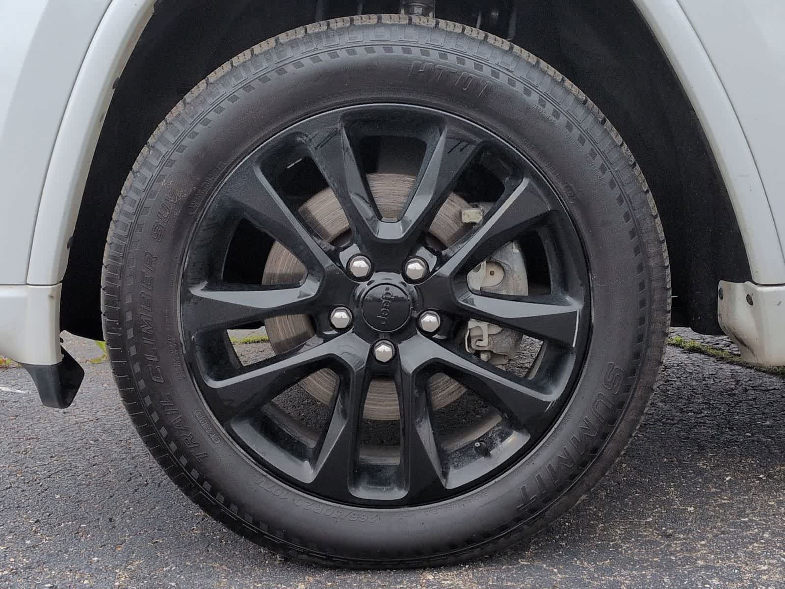 Thumbnail: 2021 Jeep Grand Cherokee - 13