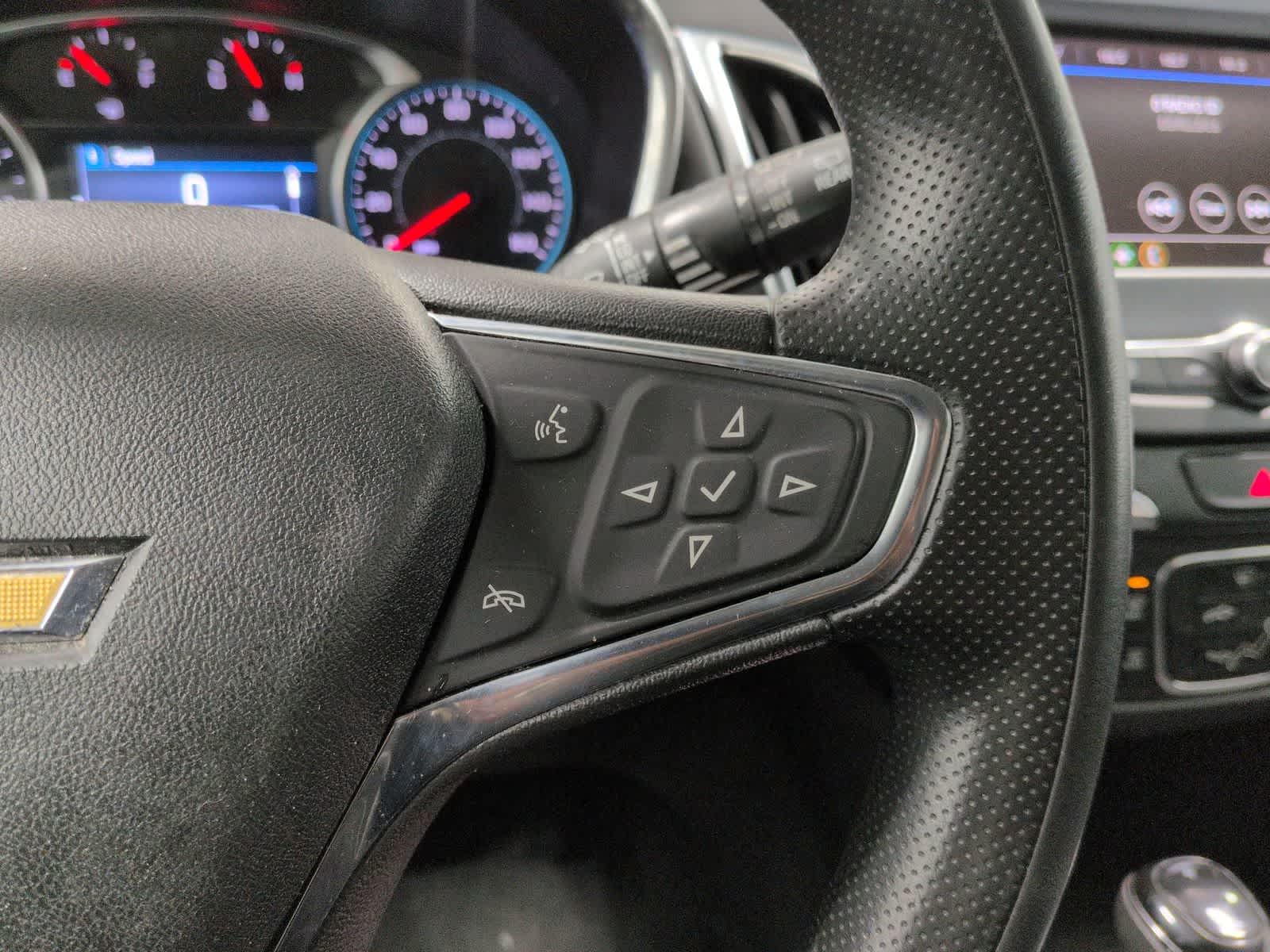 Thumbnail: 2021 Chevrolet Equinox - 25