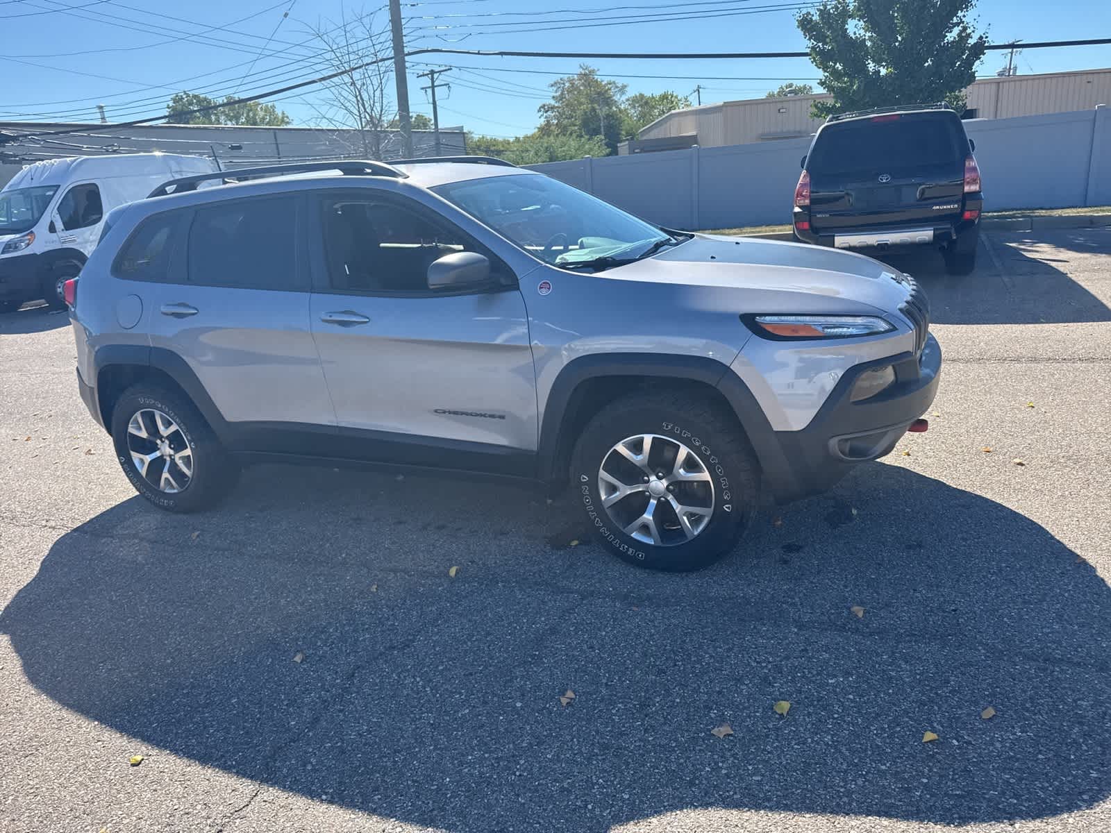 Thumbnail: 2018 Jeep Cherokee - 11