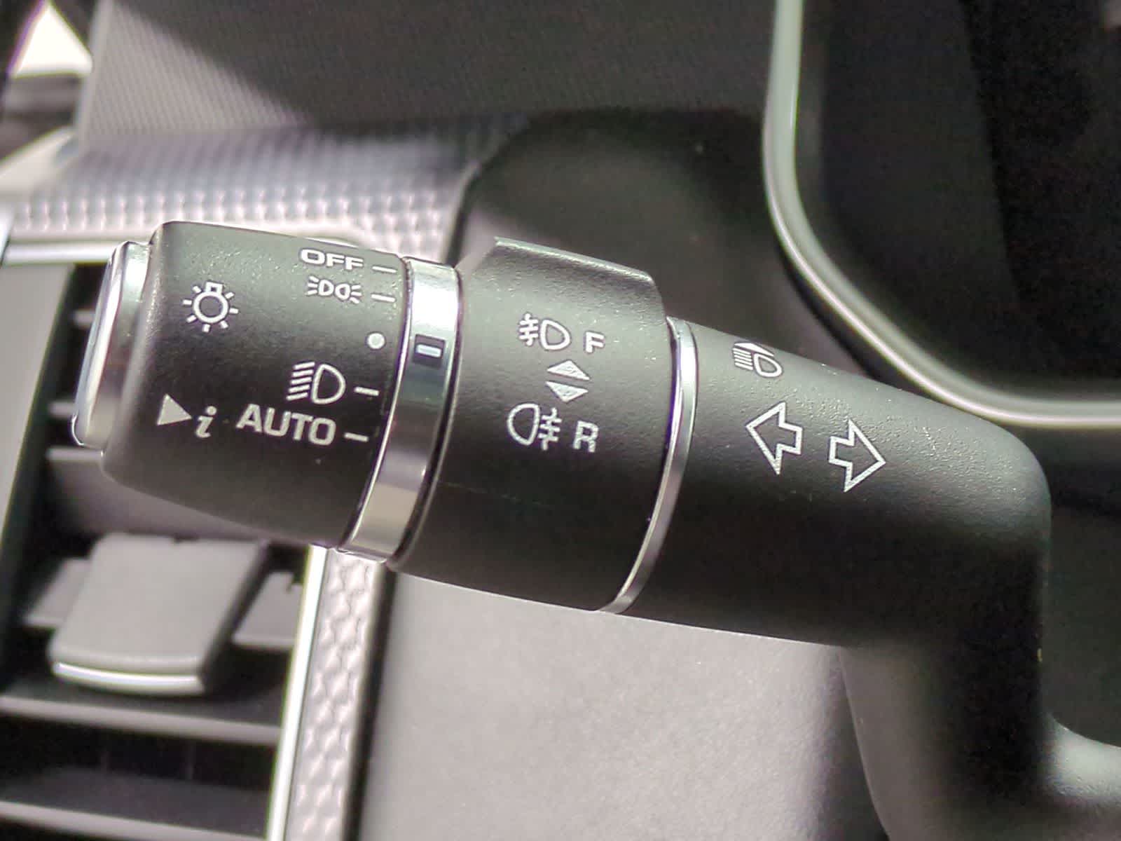 Thumbnail: 2021 Land Rover Range Rover Sport - 28